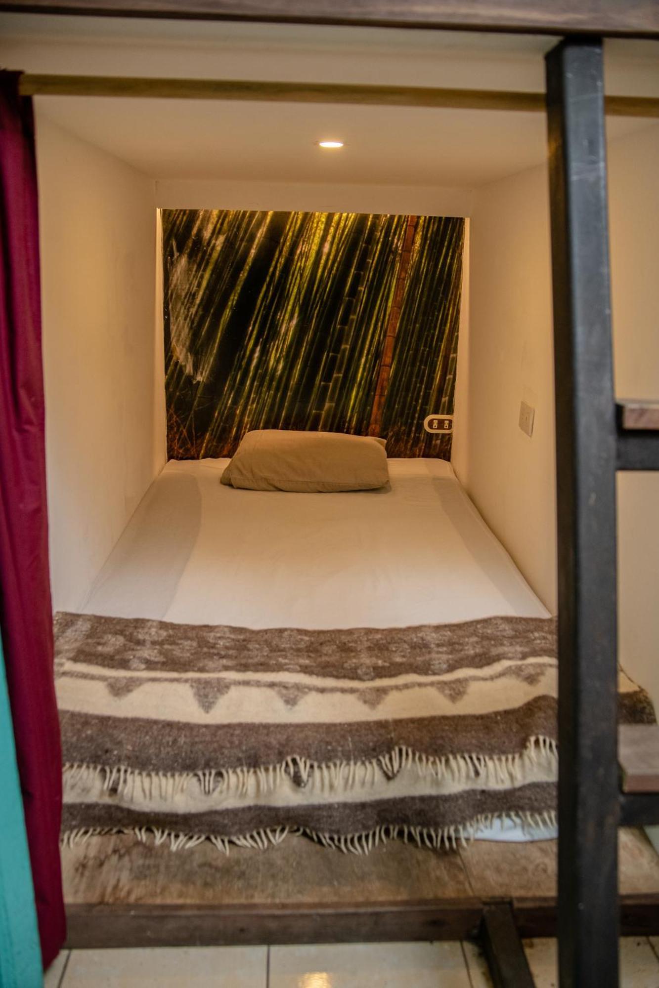 Nikikot Hostel & Hotel Antigua Dış mekan fotoğraf